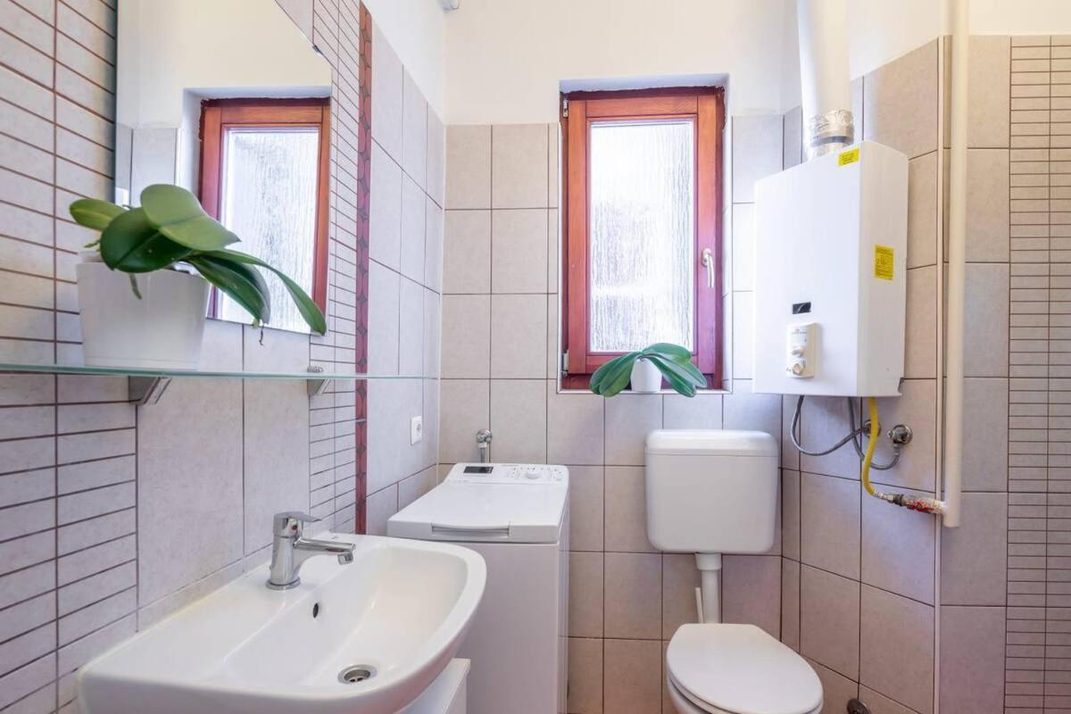 Vamhaz Boulevard Apartments Будапеща Екстериор снимка