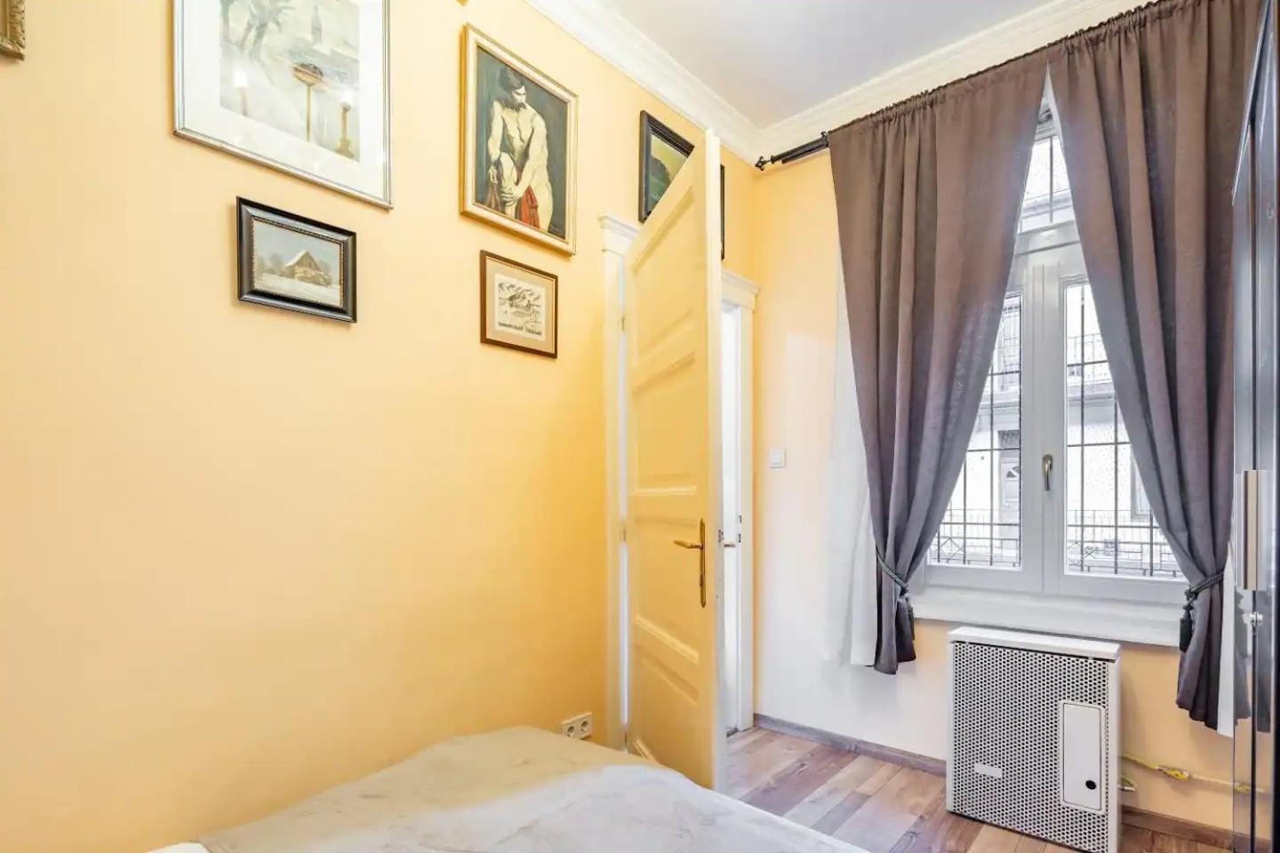 Vamhaz Boulevard Apartments Будапеща Екстериор снимка